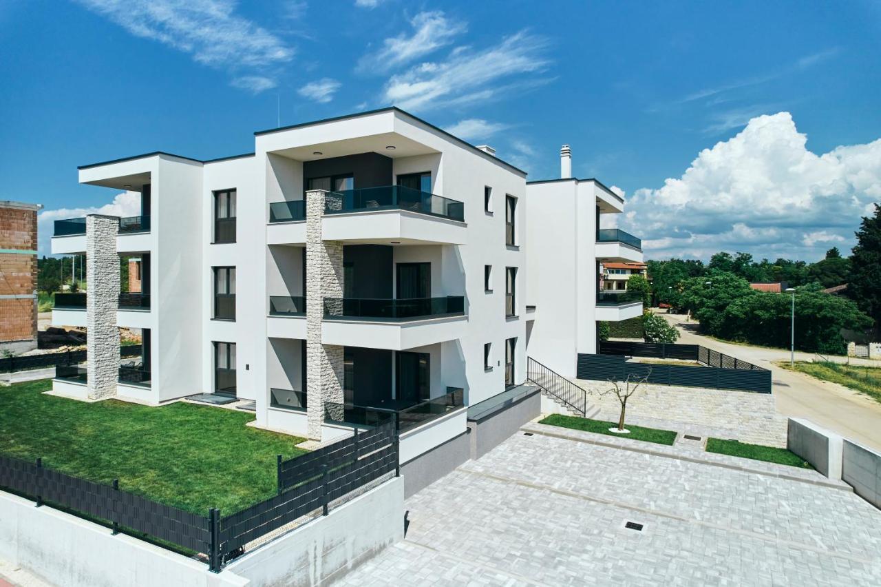 Apartments San Maris 2 Umago Exterior foto